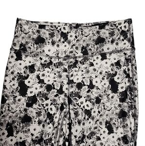3/$15 Vogo Athletica Yoga Leggings Black & White Floral XS